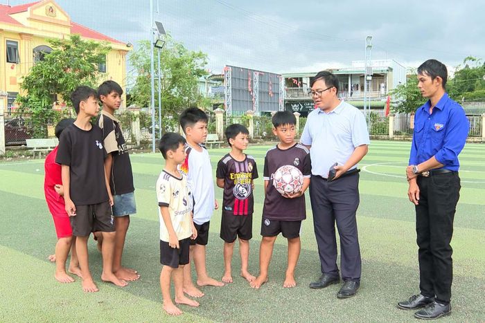 Tạo sân chơi cho các em thiếu nhi rèn luyện thể thao
