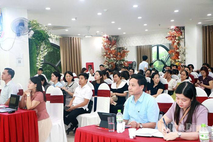 Các đại biểu tham dự lớp tập huấn.