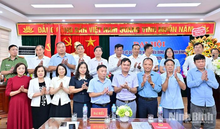 Ban Chấp hành Hội Bảo vệ quyền lợi người tiêu dùng tỉnh Ninh Bình khóa I, nhiệm kỳ 2026-2031 ra mắt Đại hội.