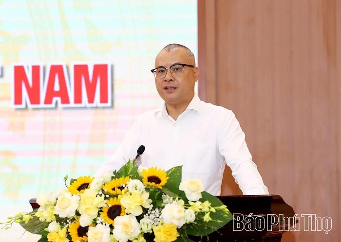 Bí thư Tỉnh ủy Phạm Đại Dương phát biểu chúc mừng tại buổi gặp mặt.