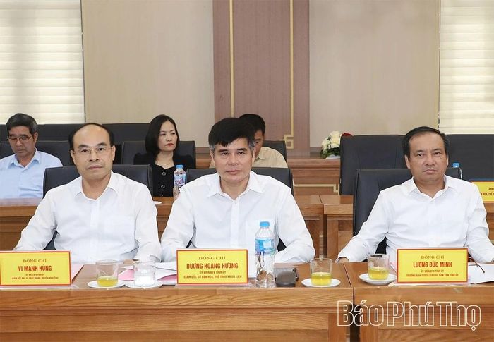 Các đại biểu tham dự buổi gặp mặt.