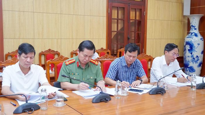 Các đại biểu tham dự cuộc họp - Ảnh: N.H
