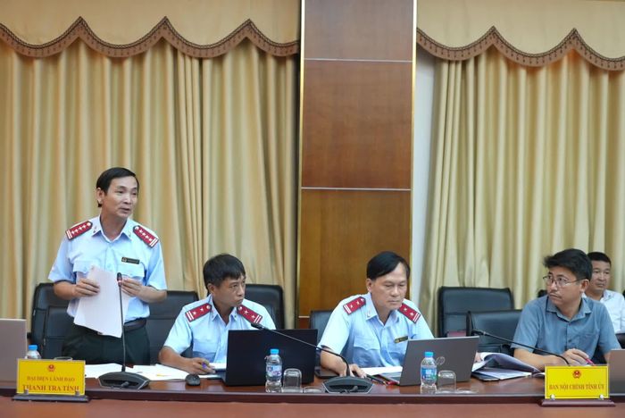 Lãnh đạo Thanh tra tỉnh trả lời, làm rõ các kiến nghị, phản ánh của công dân - Ảnh: T.Đ