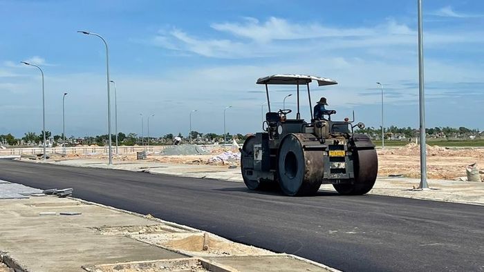 Dự án Hạ tầng kỹ thuật các khu TĐC phía nam thành phố đi qua các xã Phú Vang, Phú Hồ, Phú Lộc đang triển khai thi công