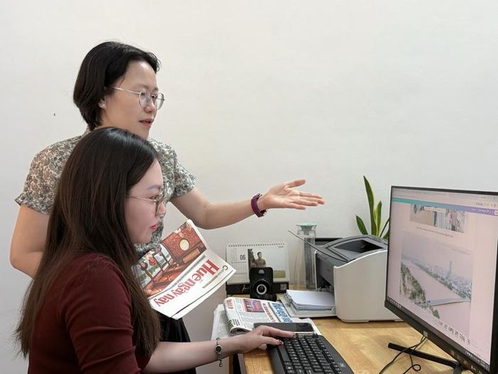 Mỗi E-magazine hoàn chỉnh đều trải qua nhiều lần tìm ý tưởng, chỉnh sửa và hoàn thiện trước khi đến với độc giả. Ảnh: Huyền Diệu 