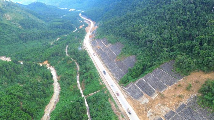 Các điểm sạt lở trên cao tốc La Sơn - Hòa Liên sẽ sớm được xử lý.