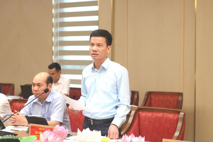 Phó Chủ tịch UBND thành phố Hà Nội Bùi Duy Cường phát biểu tại hội nghị. Ảnh: Phạm Hùng.