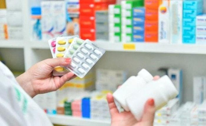 Thông tư quy định rõ, thuốc trong chương trình hỗ trợ miễn phí phải được lưu hành hợp pháp tại Việt Nam. Ảnh minh họa