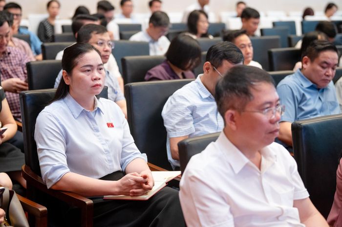 Các đại biểu dự hội nghị