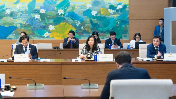 Các đại biểu tham dự cuộc tiếp