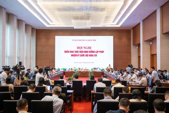 Quang cảnh hội nghị
