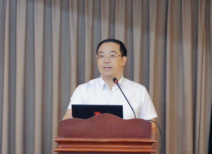 Phó Cục trưởng Cục Xuất bản, In và Phát hành, Bộ Văn hóa, Thể thao và Du lịch Đinh Tiến Dũng phát biểu