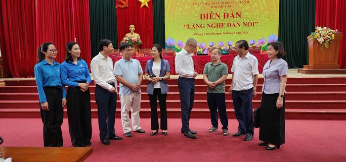 Bí thư Tỉnh ủy Phạm Đại Dương trò chuyện thân mật, thẳng thắn cùng người dân