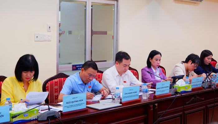 Các thành viên đoàn khảo sát