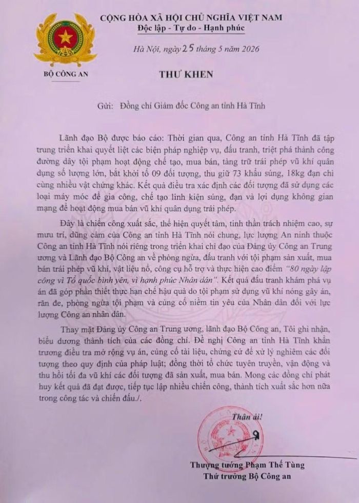 Công an Hà Tĩnh nhận Thư khen của Lãnh đạo Bộ Công an về thành tích chuyên án