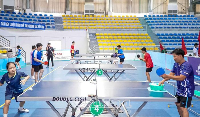Bộ môn bóng bàn được đặt nhiều kỳ vọng, nên các tuyển thủ tranh thủ tập luyện liên tục.
