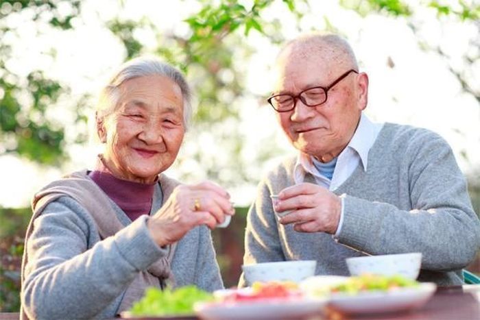 Tập luyện đều đặn kết hợp giấc ngủ chất lượng giúp cơ thể duy trì trạng thái khỏe mạnh lâu dài. Ảnh minh họa