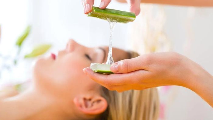 Nha đam có thể giúp giảm cảm giác nóng rát, làm dịu da