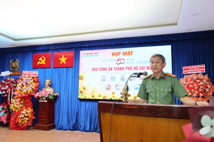 Đại tá Trần Hồng Minh - Phó Giám đốc Công an TPHCM phát biểu tại chương trình