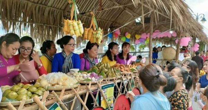 Người dân háo hức tham gia Lễ hội trái cây tại TPHCM