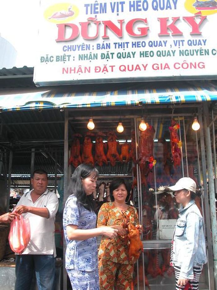 Niềm vui của vợ chồng ông Lục Dùng sau khi được minh oan
