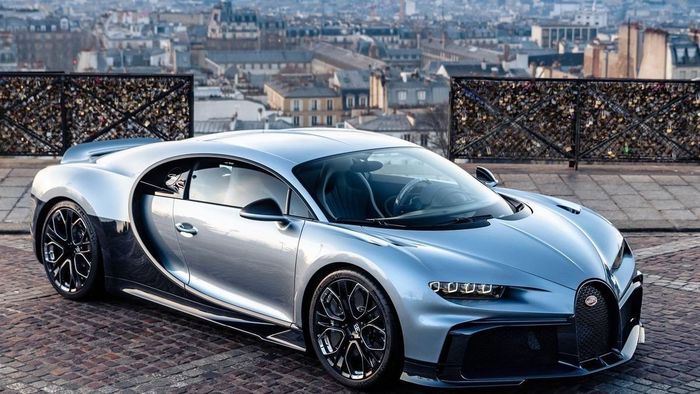 Bugatti Chiron Profileé.