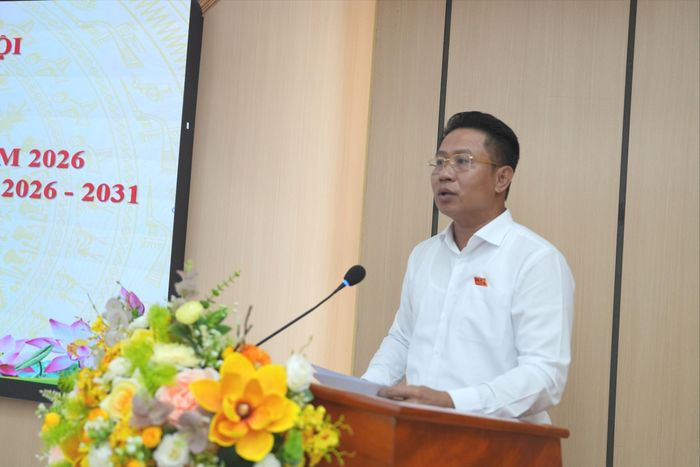 Bí thư Đảng ủy, Chủ tịch HĐND phường Hà Đông Nguyễn Thanh Xuân phát biểu. Ảnh: Thịnh An