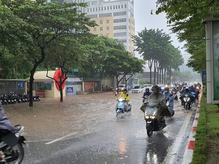 Theo dự báo thời tiết, mưa lớn lan rộng khắp khu vực miền Bắc. Ảnh: T.H