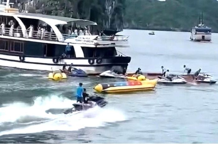 Khu vực xảy ra vụ va chạm giữa tàu du lịch và thuyền máy trên vịnh Lan Hạ. Ảnh: Cắt từ clip.