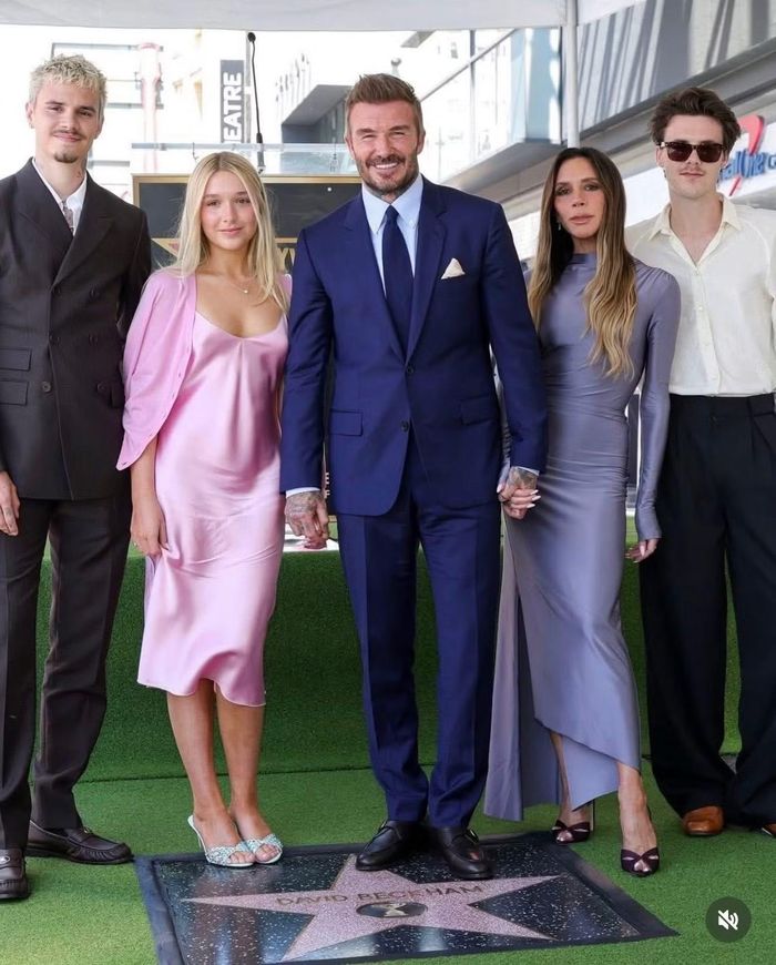 Harper thừa hưởng nét đẹp hài hòa từ cả David lẫn Victoria Beckham.