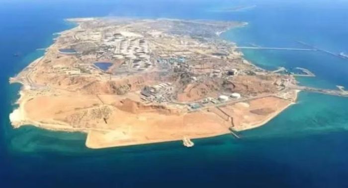 Và cũng chính vì vậy, mỗi khi quan hệ Mỹ - Iran bước vào giai đoạn căng thẳng, cái tên Kharg luôn xuất hiện đầu tiên trong những tính toán chiến lược của cả hai bên.