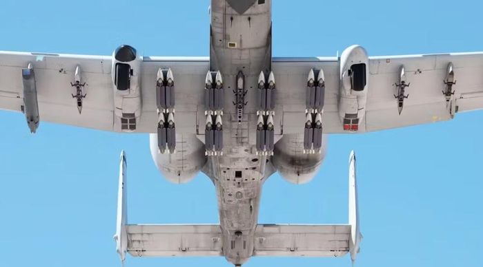 Theo ông Garcia, máy bay cường kích A-10 Thunderbolt II từng được lên kế hoạch thực hiện chuyến bay cuối cùng vào tháng 9 năm nay.