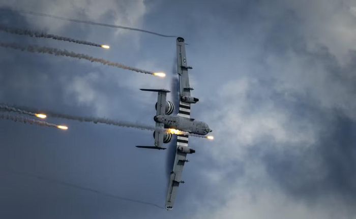 Nếu không có sự thay đổi trong chính sách, nhiều năng lực đặc biệt của A-10 sẽ biến mất, trong đó có nhiệm vụ tìm kiếm cứu nạn chiến đấu, hay còn gọi là nhiệm vụ Sandy.