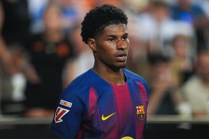 Tương lai của Marcus Rashford vẫn chưa rõ ràng sau khi Barcelona từ chối mua đứt anh. ẢNH: MIRROR/GETTY