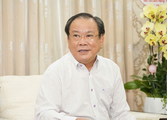 Ông Mai Ngọc Phước, Tổng Biên tập Báo Pháp Luật TP.HCM, cảm ơn sự đồng hành, hỗ trợ của Liên đoàn Luật sư Việt Nam và đội ngũ chuyên gia đối với sự phát triển của tờ báo. Ảnh: THUẬN VĂN