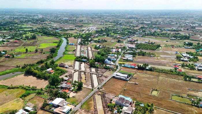  Tuyến đường 827E dài 35,6 km được kỳ vọng thay đổi diện mạo giao thông liên vùng. Ảnh: ĐC 