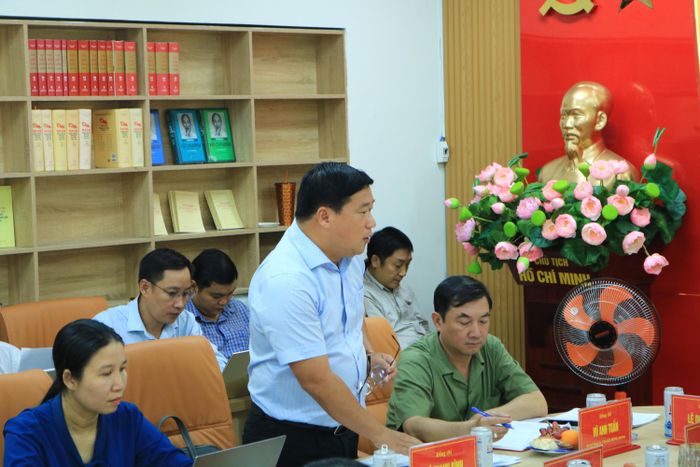Chủ tịch UBND phường Hiệp Bình Võ Thanh Bình cho biết, trong 5 tháng đầu năm, tổng thu ngân sách nhà nước trên địa bàn ước đạt trên 85%. Ảnh: THANH TUYỀN