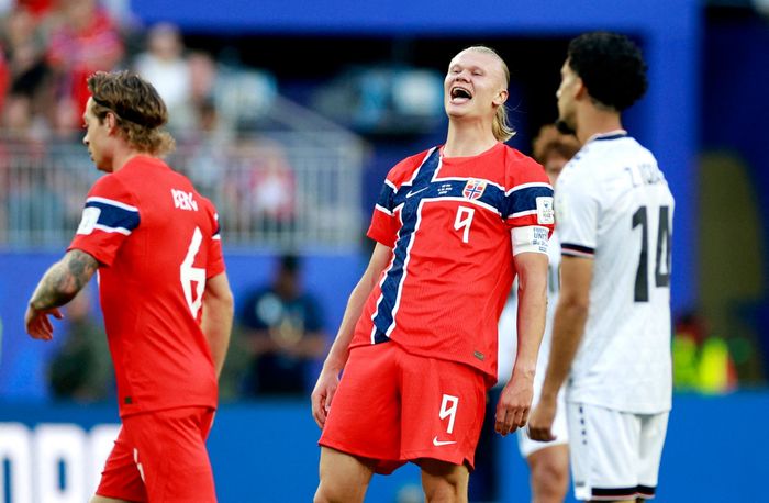  Chiến thắng 4-1 trước Iraq giúp Na Uy tạo lợi thế sớm trong cuộc đua giành vé đi tiếp ở bảng I. 