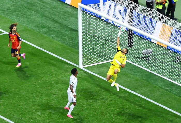 Mbappe, Haaland và Messi cùng nhau tạo nên một ngày thi đấu bùng nổ cho World Cup 2026 dù trận Áo - Jordan chưa diễn ra. Điều này trái ngược với ngày thi đấu trước đó (16/6). Theo The Athletic, có tới 4 trận đấu kết thúc với tỷ số hòa trong cùng một ngày, điều chưa từng xảy ra suốt 68 năm qua.