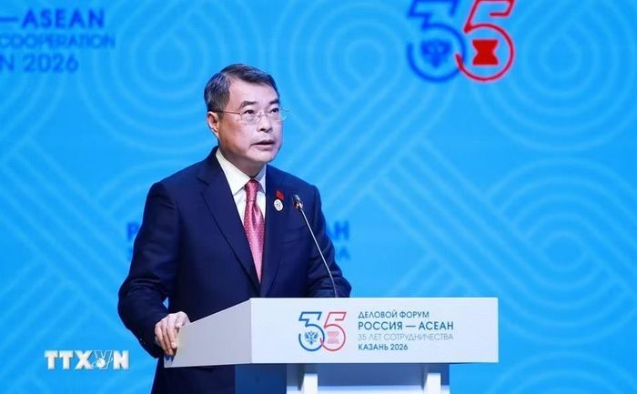 Thủ tướng Lê Minh Hưng phát biểu tại Diễn đàn Doanh nghiệp Nga - ASEAN. Ảnh: Dương Giang/TTXVN.
