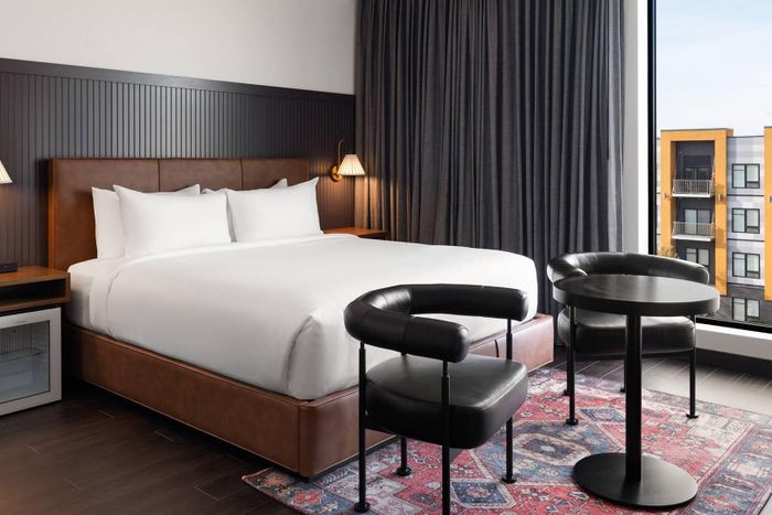Bên trong một hạng phòng của khách sạn Origin. Ảnh: Origin Hotel.
