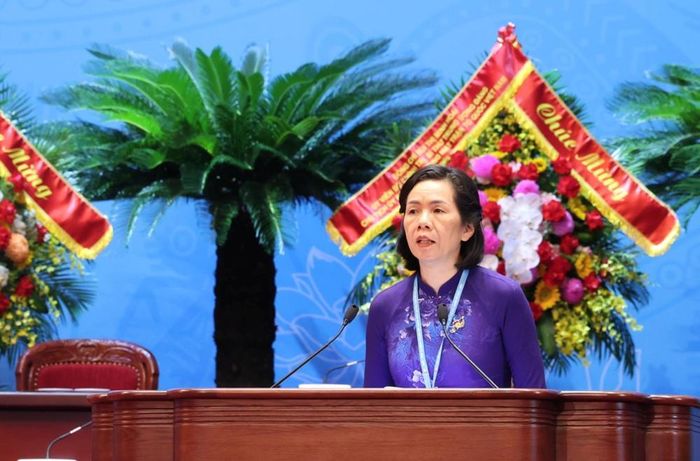 Phó Chủ tịch Hội LHPN Việt Nam Nguyễn Thị Minh Hương phát biểu