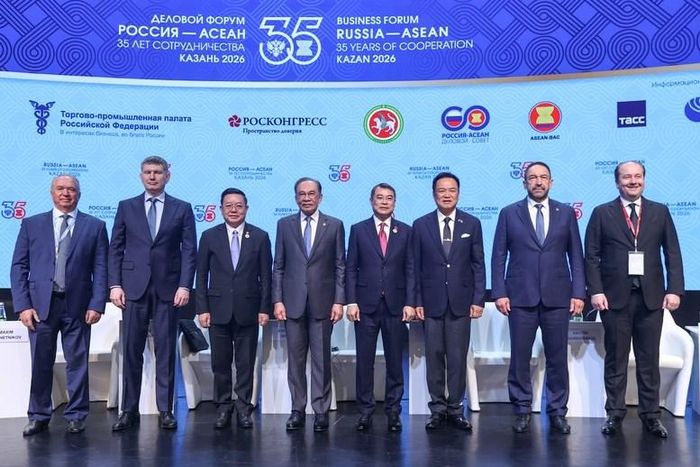 Thủ tướng Lê Minh Hưng cùng lãnh đạo các nước tham dự Lễ Khai mạc Diễn đàn