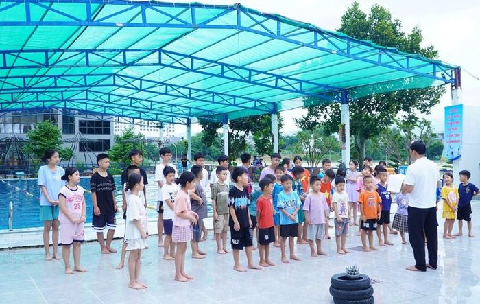 Các em học sinh sẽ được trang bị kiến thức cơ bản về phòng, chống đuối nước