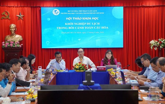 TS. Trịnh Đăng Khoa, Bí thư Đảng ủy Trường Đại học Văn hóa TP.HCM chia sẻ tại Hội thảo