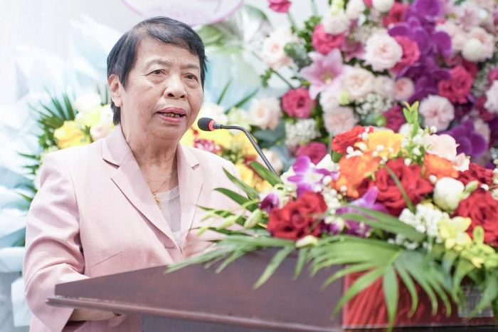 Bà Tô Thị Toàn, con gái họa sĩ Tô Ngọc Vân chia sẻ cảm xúc tại buổi lễ