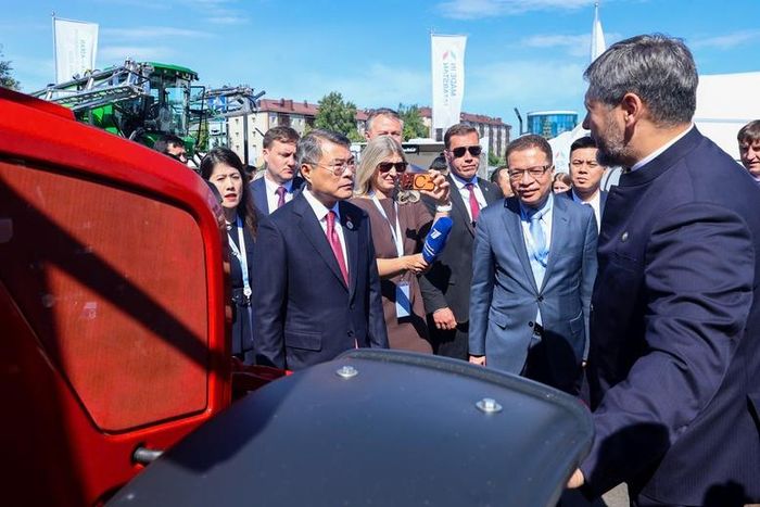 Ban tổ chức Triển lãm nhấn mạnh mỗi lĩnh vực trưng bày đều lựa chọn các công nghệ, sản phẩm và thực hành tiêu biểu, qua đó tạo điều kiện để đại biểu tìm kiếm cơ hội hợp tác và duy trì tiếp xúc sau sự kiện - Ảnh: VGP/Nhật Bắc
