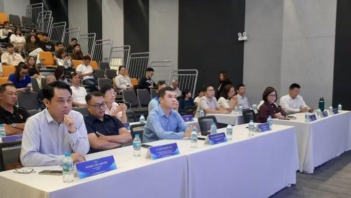 Đại biểu tham dự sự kiện.