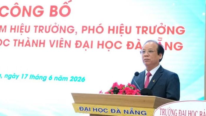 Phó Giáo sư, Tiến sĩ Nguyễn Ngọc Vũ phát biểu tại chương trình.