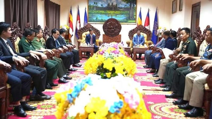Bí thư Tỉnh ủy Đắk Lắk Lương Nguyễn Minh Triết và đoàn công tác của tỉnh Đắk Lắk thăm và chào xã giao với lãnh đạo tỉnh Mondulkiri, Vương quốc Campuchia.